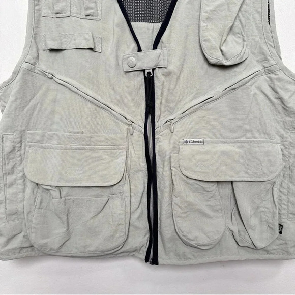 Columbia Unisex M Vtg Khaki  Fishing Vest Outdoor Photography Utility Hunting - Picture 6 of 13